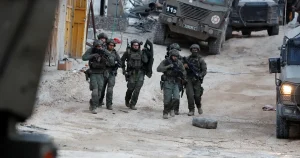 Two Palestinian Killed by Israeli Forces While Trying to Give Up