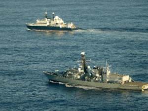 UK Tells Russia It’s Prepared for Any Move After Spy Vessel Spotted