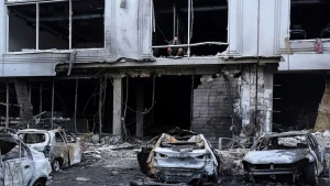 Russian Strike Kills at Least 8 in Odesa as Peace Talks Drag On