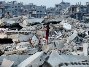 Gaza Faces Year-End Devastation Amid Continued Israeli Bombing