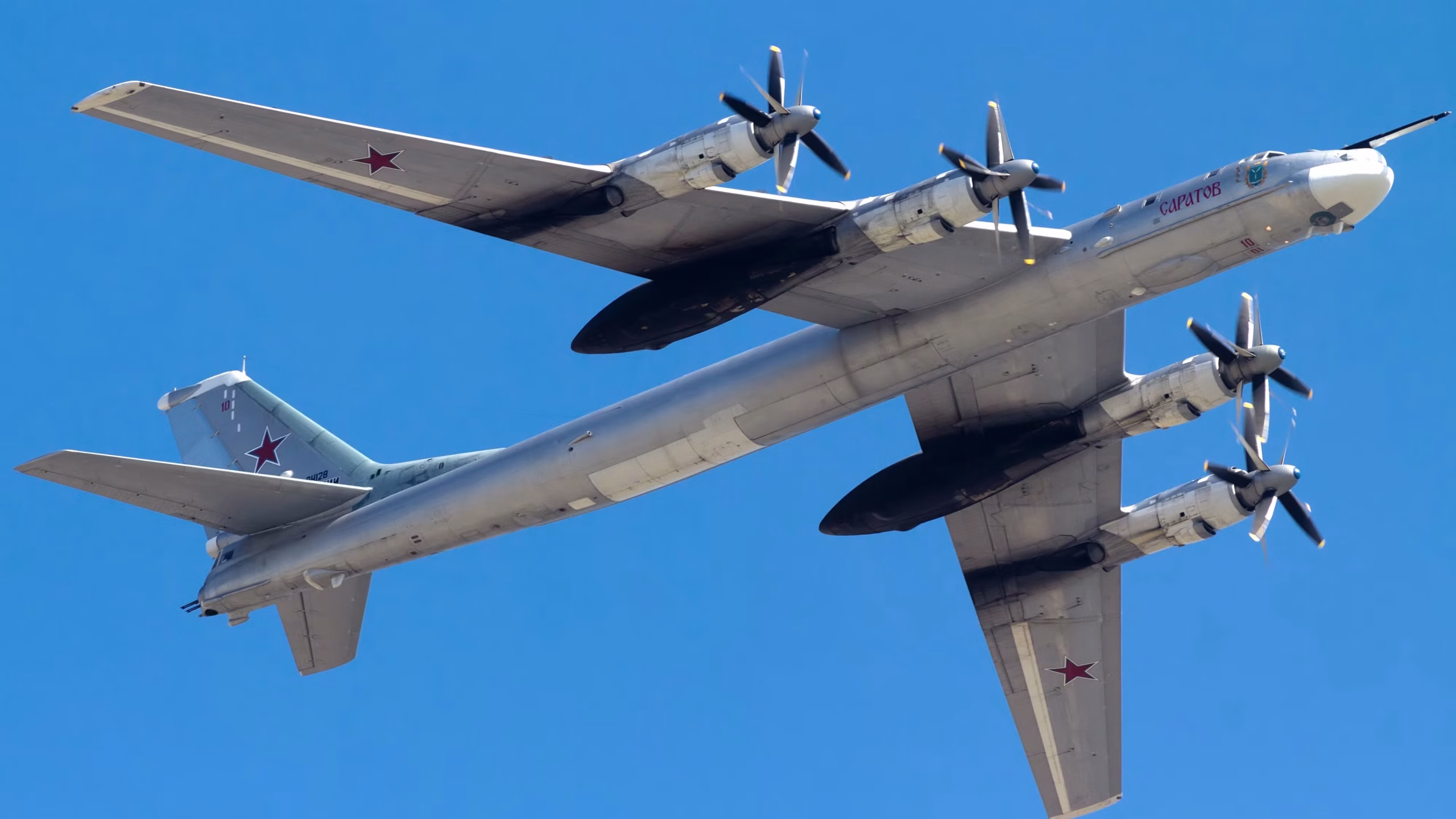 Russian bombers join Chinese air patrol near Japan amid rising tensions Russian bombers join Chinese air patrol near Japan amid rising tensions