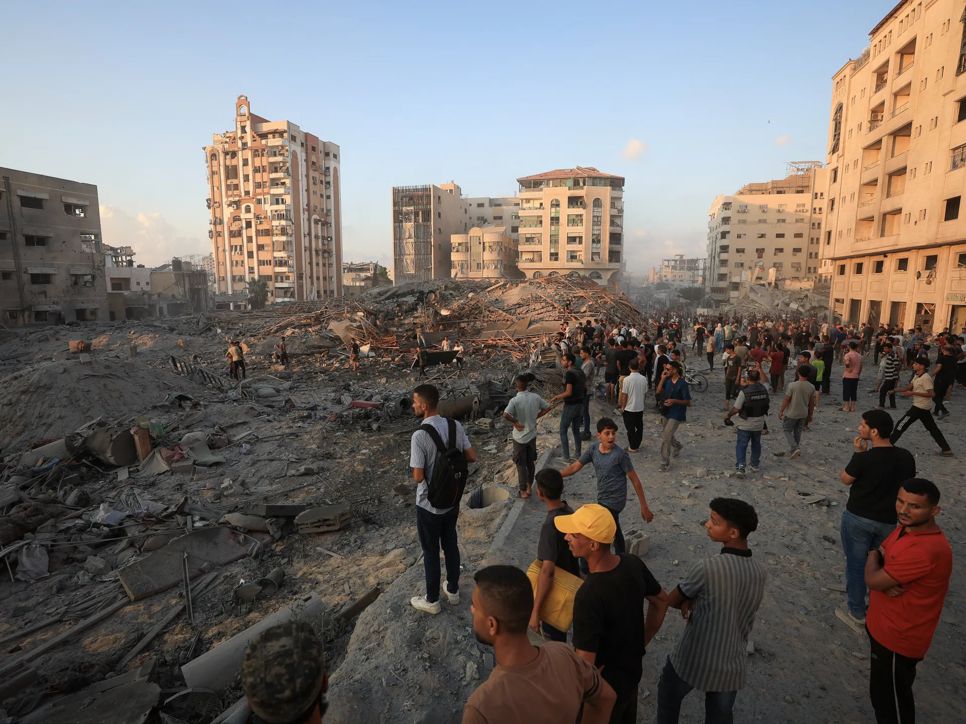 Gaza Palestinians Face Uncertainty as Ceasefire Enters Second Phase Gaza Palestinians Face Uncertainty as Ceasefire Enters Second Phase