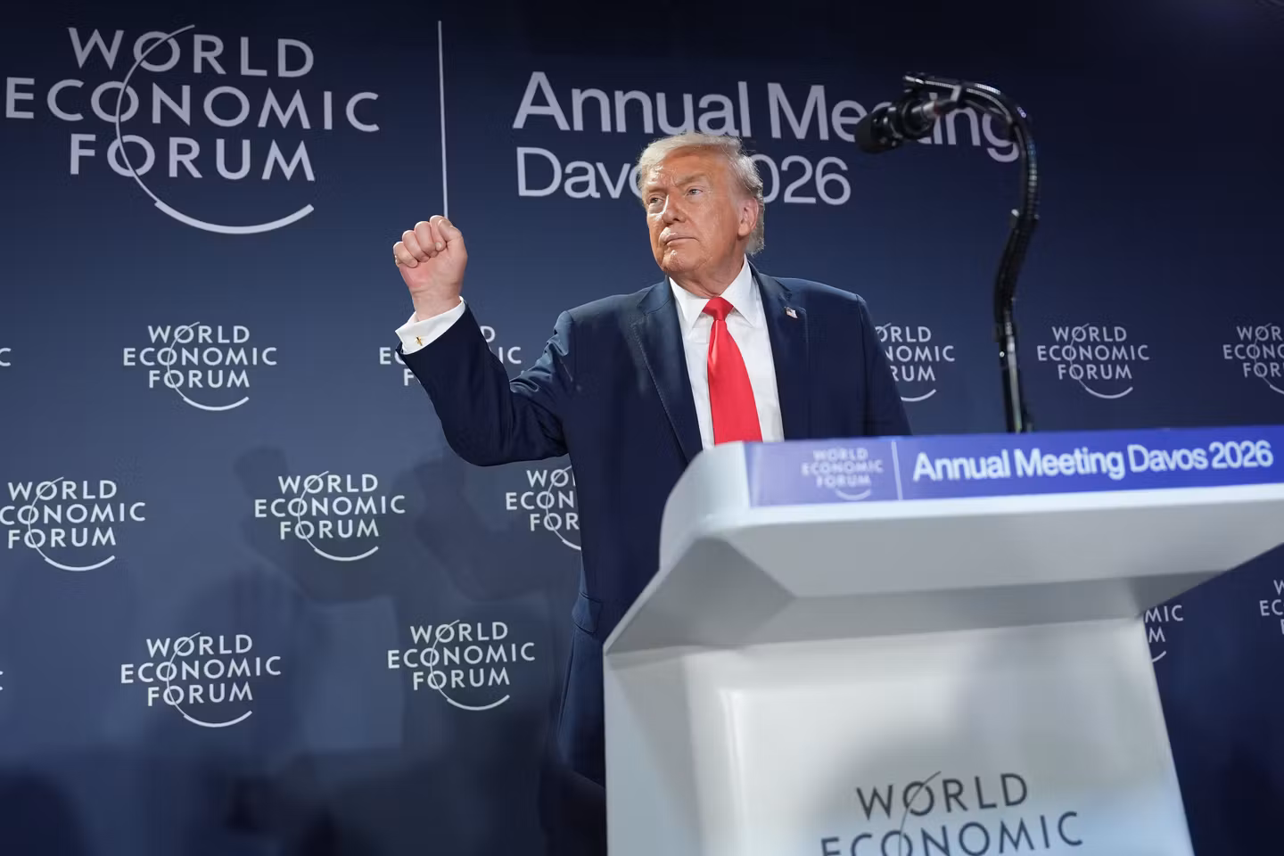 Trump Backs Off Tariff Threat, Rules Out Using Force on Greenland