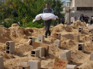 Israel Desecration of Graves in Gaza Exacerbates Grief Amid War