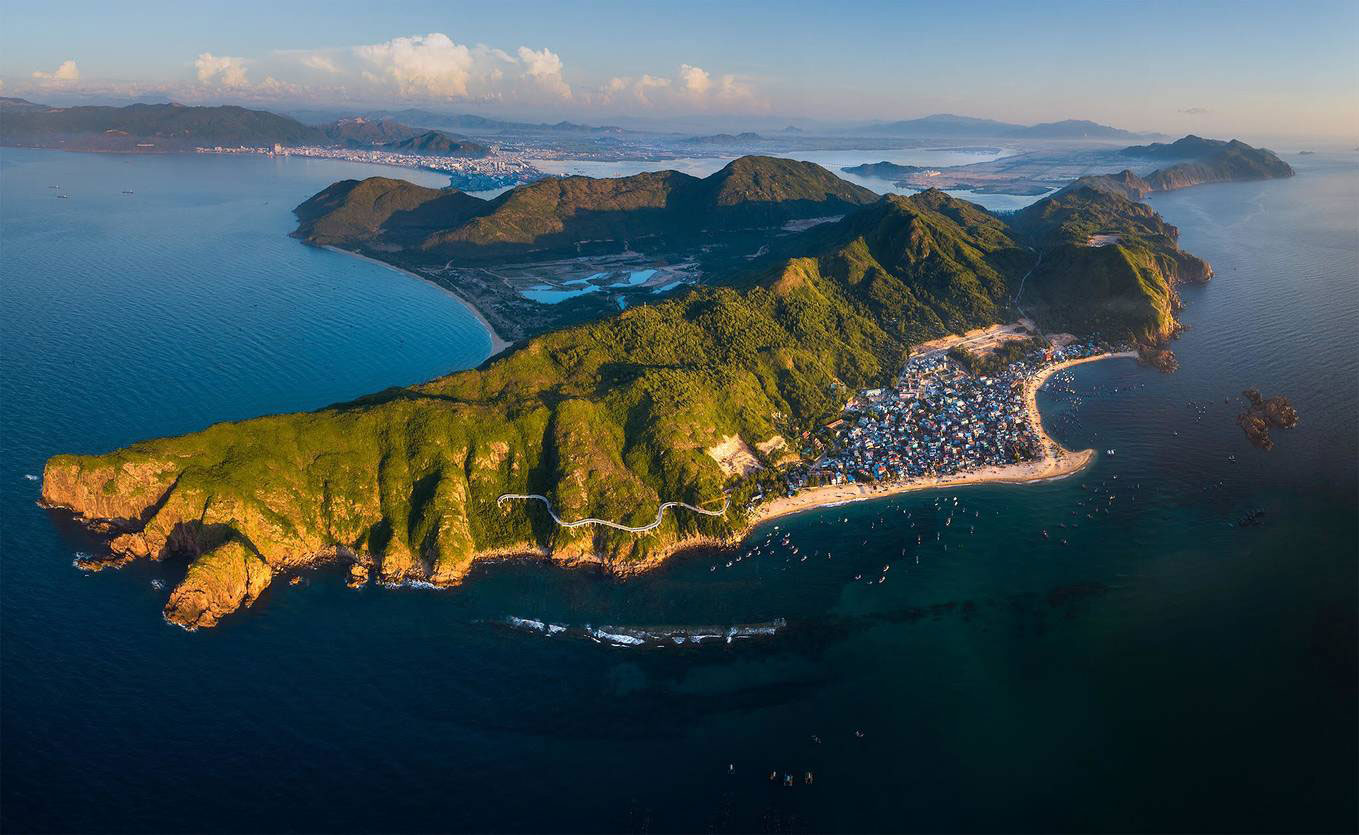 Quy Nhon Emerges as Vietnam’s New Luxury Beach Hotspot Quy Nhon Emerges as Vietnam’s New Luxury Beach Hotspot