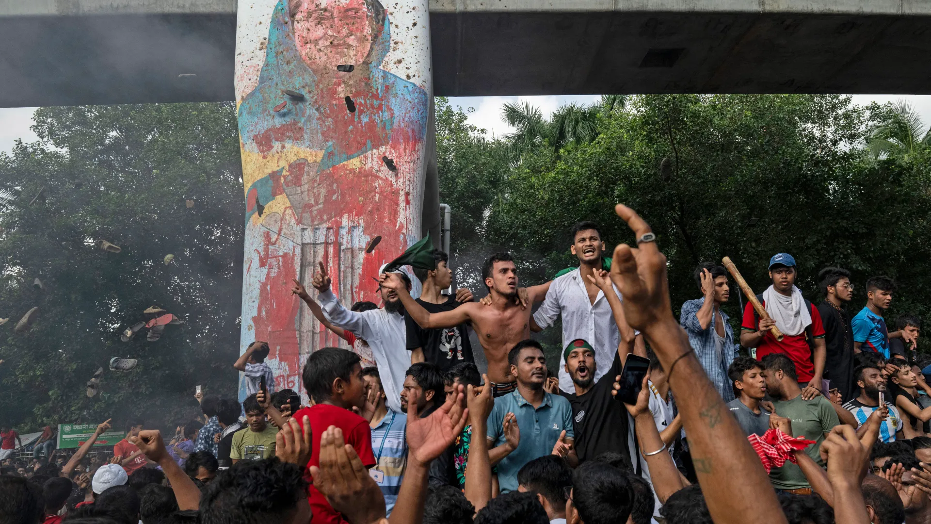 Bangladesh Elections: Can Parties Deliver Jobs, Cash and Loans? Bangladesh Elections: Can Parties Deliver Jobs, Cash and Loans?