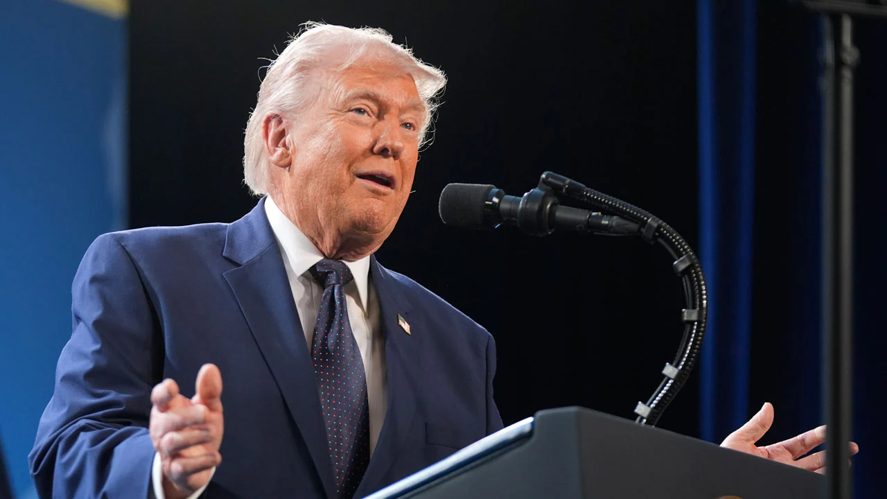 Trump Warns US Could Strike Iran’s Kharg Island Again Trump Warns US Could Strike Iran’s Kharg Island Again