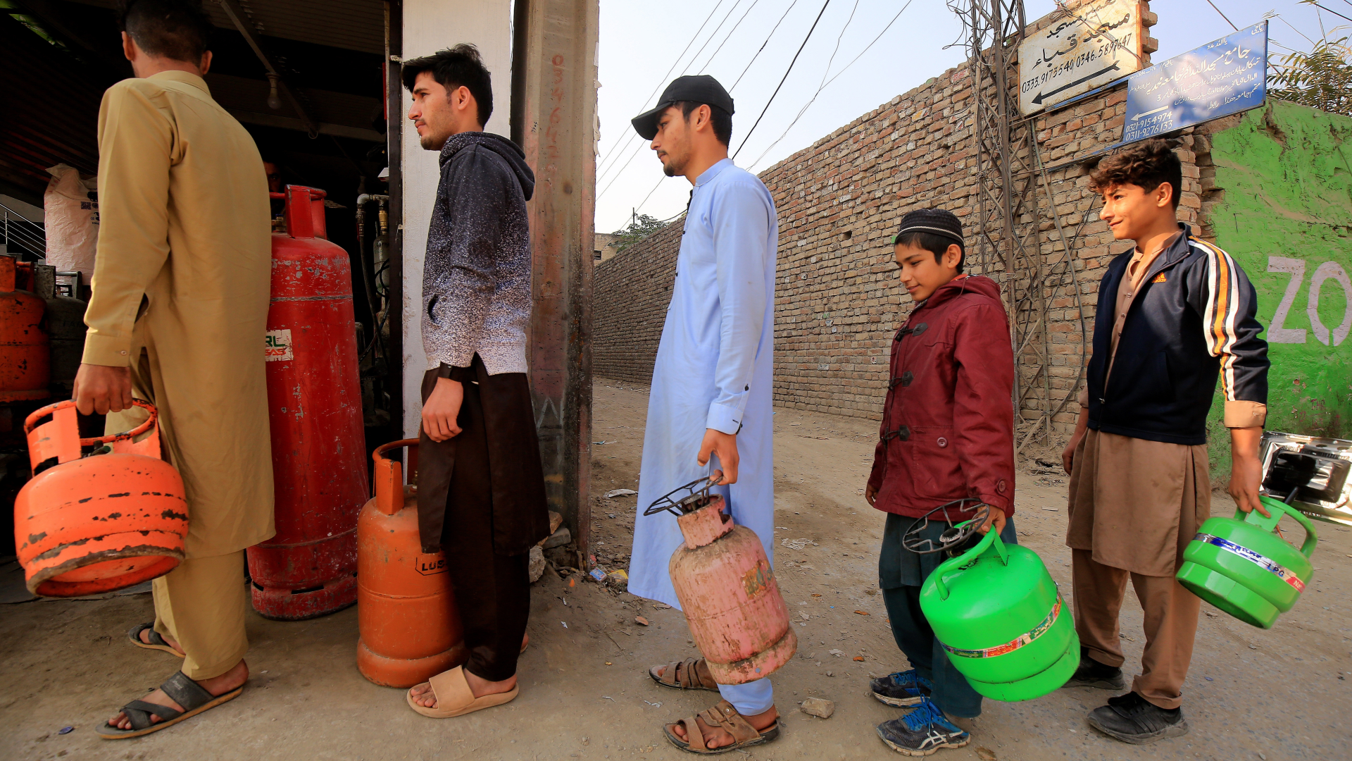 Iran War Turns Pakistan’s LNG Surplus Into Supply Risk